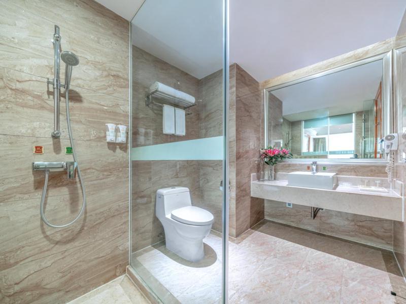 Vienna International Hotel Guigang Hecheng Road ภายนอก รูปภาพ