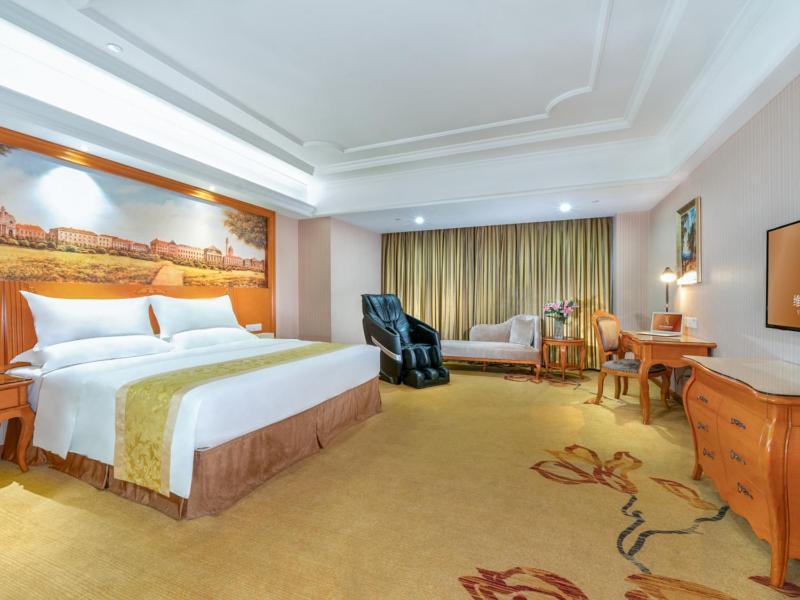 Vienna International Hotel Guigang Hecheng Road ภายนอก รูปภาพ