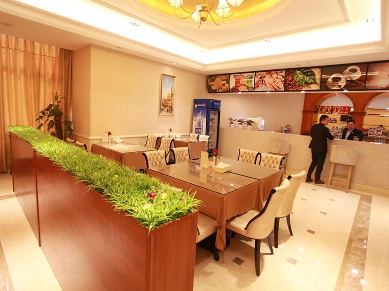 Vienna International Hotel Guigang Hecheng Road ภายนอก รูปภาพ